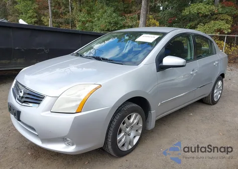 2011 Nissan Sentra 2.0S z USA, uszkodzony, nr VIN 3N1AB6AP0BL661923